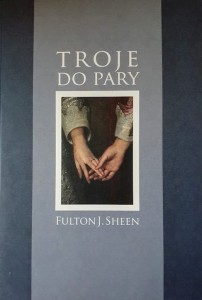 Troje do pary.